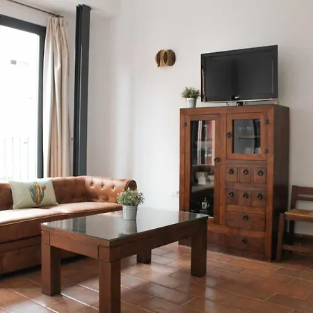 Monkeys Pureza House * Севилья