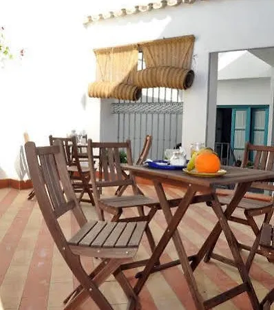 Monkeys Pureza House Севилья