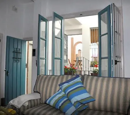 Monkeys Pureza House Апартаменты